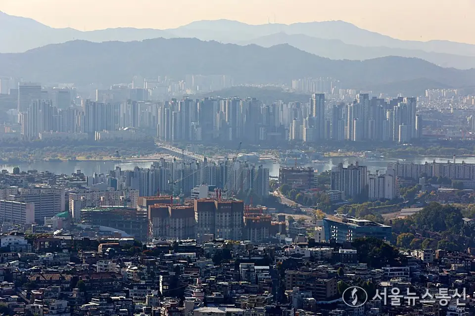 다주택자 양도세 유예 종료 앞두고 매물 확대…집값 급락은 제한적 관측