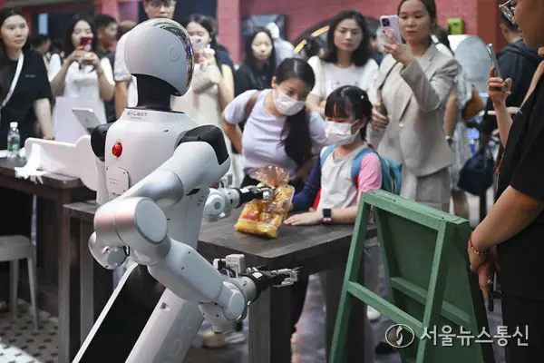 [차이나 트렌드] 자동차 부품에서 로봇 관절 제작으로…中 충칭 비산, 체화지능 로봇 산업 허브로 도약