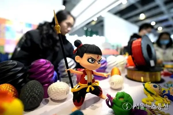 [경제+] 춘절 장식품이나 도자기도 3D로 뚝딱…中 3D 프린팅 산업 규모 15조원 육박