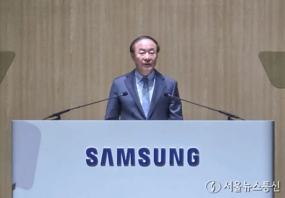 인사말 하는 전영현 삼성전자 대표