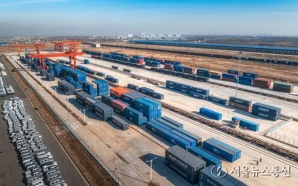[경제+] 지정학 불안 속 中-유럽 화물열차 '순항 중'…아시아·유럽 교역 든든한 버팀목