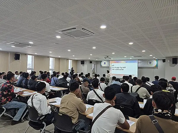 춘천시, 캄보디아 계절근로자 77명 농가 배치