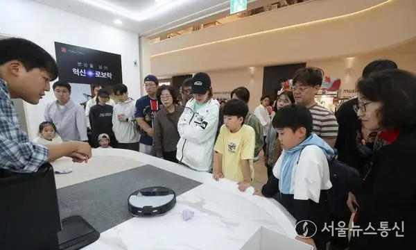 [투데이 포커스] 주방엔 '식신' 마당엔 '스마트 집사'…中 스마트홈, 글로벌 시장 상위 싹쓸이