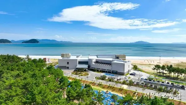 완도해양치유센터, 황금연휴에 치유객 ‘북적’