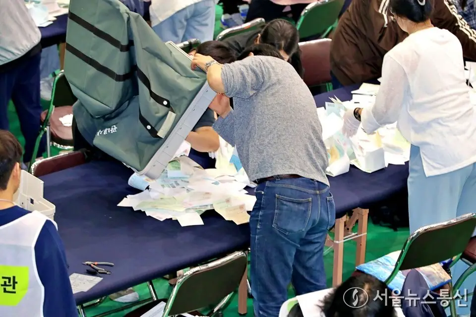 국민의힘, 서울 투표용지 부족 사태 반발…“선거 연기·개표 중단 요구”