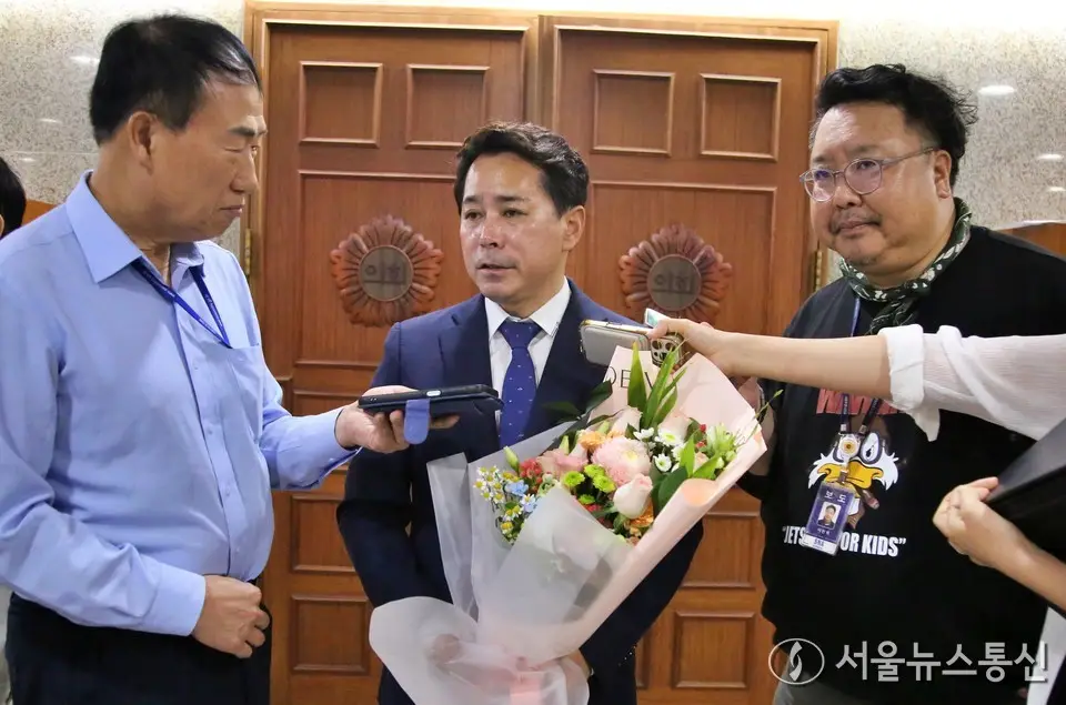 임만균 시의원, 민주당 전반기 의장 후보 선출… “기쁨보다 책임, 930만 시민 중심 의정”