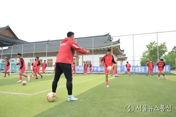 [기획·한중교류] 한국 대학 다니며 프로 도전…中 옌볜 룽딩축구클럽, 유스 육성 프로젝트 개시