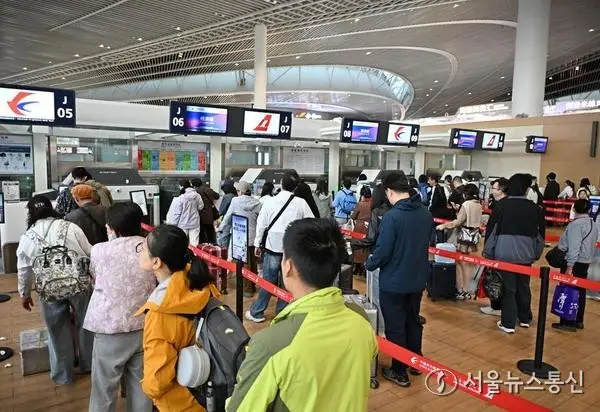 [경제] 中, 7월 민항 여객 운송량 3.9% 증가