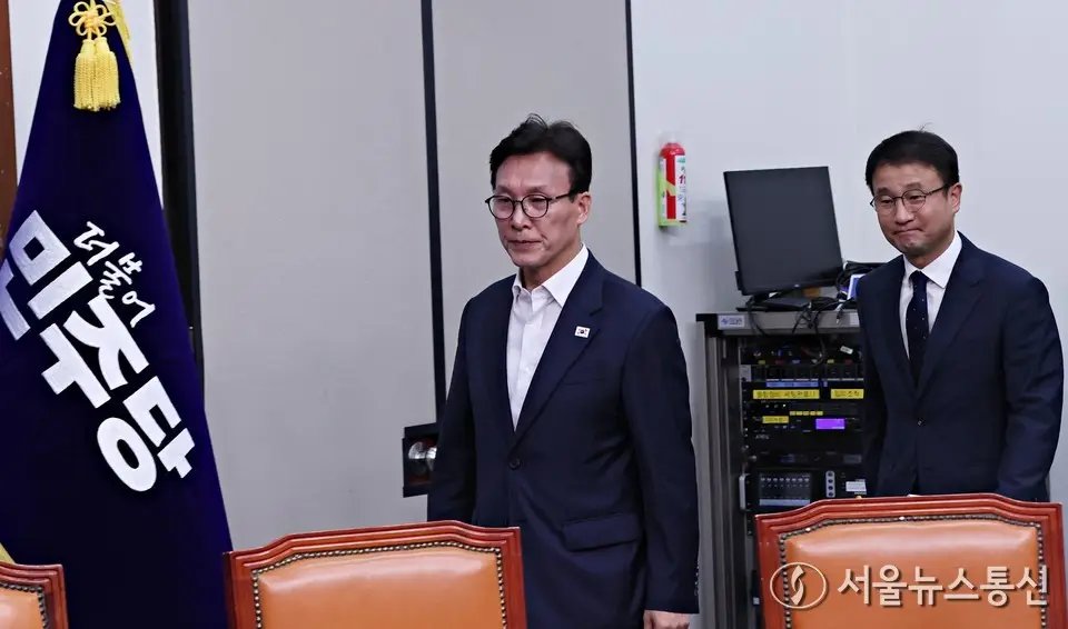 최고위 참석하는 김민석 대표