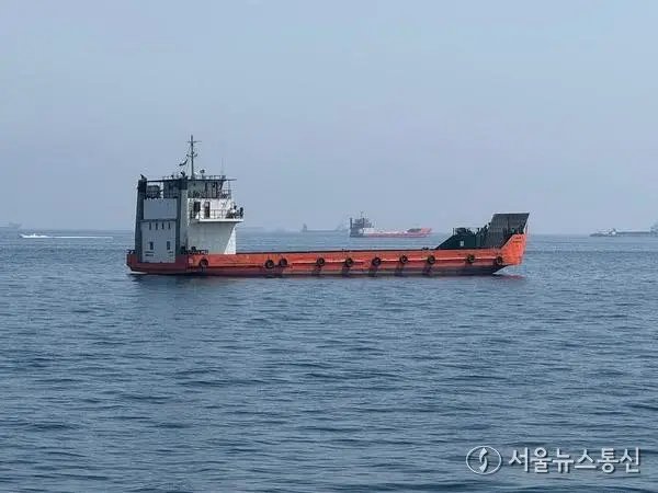 [국제] 호르무즈 해협 통과 상선 수, 하루 5척으로 감소