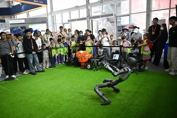 [사진] '2026 CIFTIS' 대중 개방에 몰린 관람객