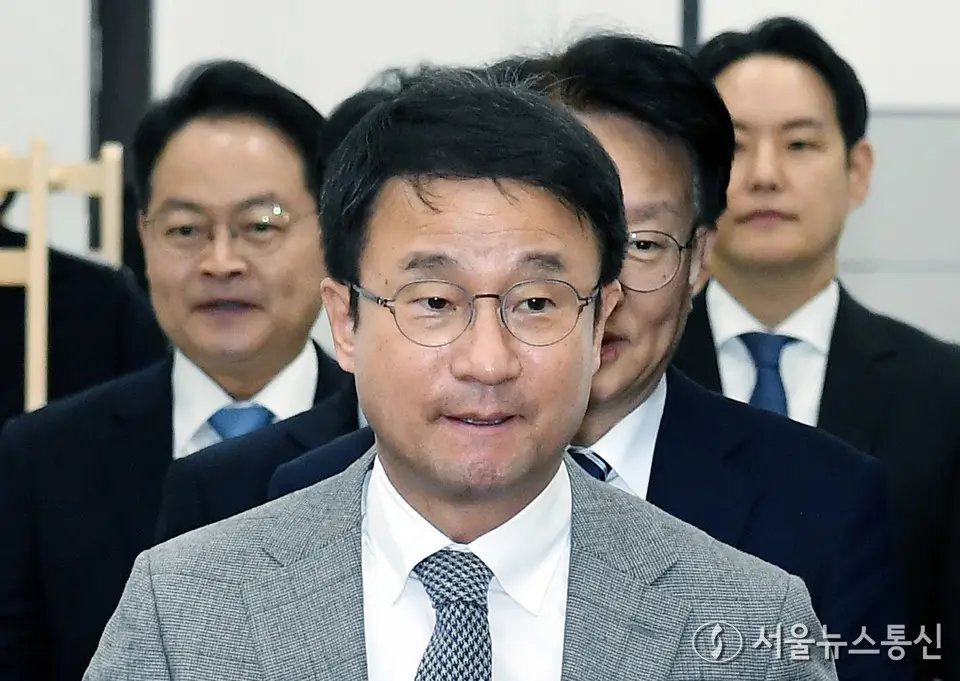 국감 대책회의 참석하는 한병도 원내대표