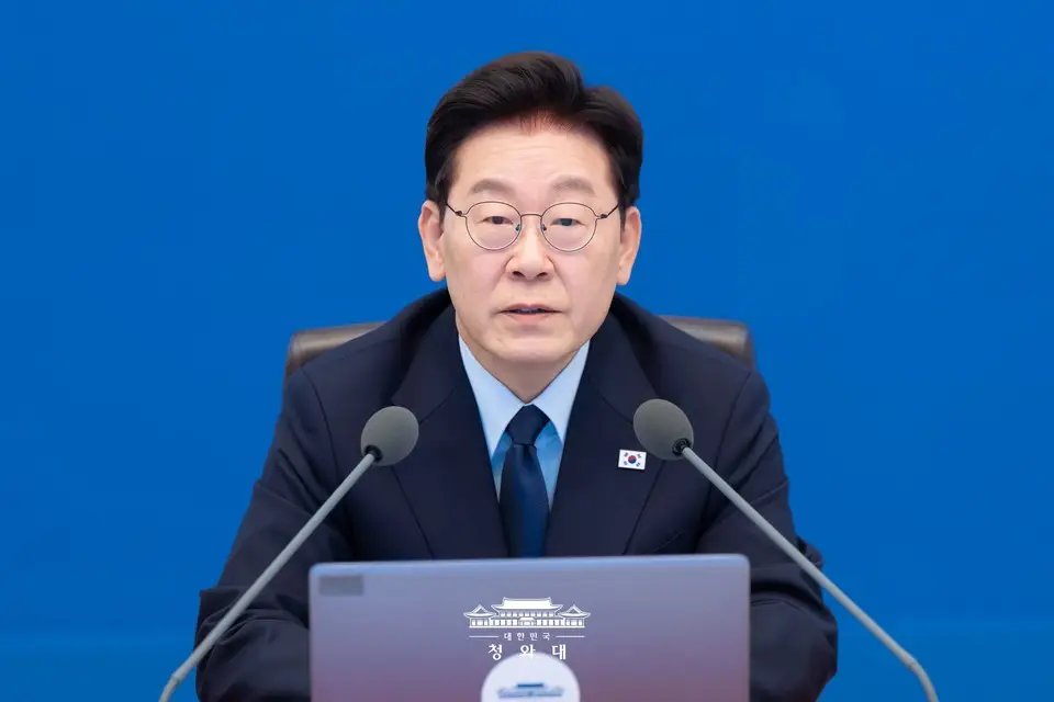 부천 도장공장 화재에 소방관 부상…이 대통령, 추가 피해 방지 긴급 지시
